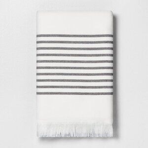 Core Stripe Bath Towel - Hearth & Hand Magnolia - Railroad Gray, Sour Cream 2020